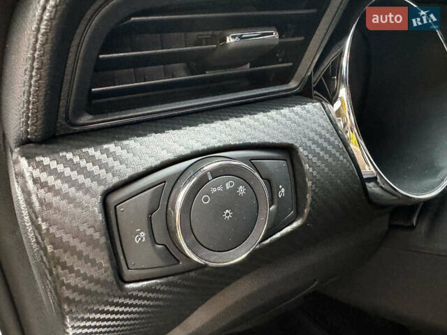 Серый Форд Мустанг, объемом двигателя 3.7 л и пробегом 126 тыс. км за 18440 $, фото 12 на Automoto.ua