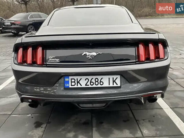 Форд Мустанг 2017 в Ровно на Automoto.ua Серый Форд Мустанг, объемом двигателя 2.26 л и пробегом 162 тыс. км за 19500 $, фото 6 на Automoto.ua