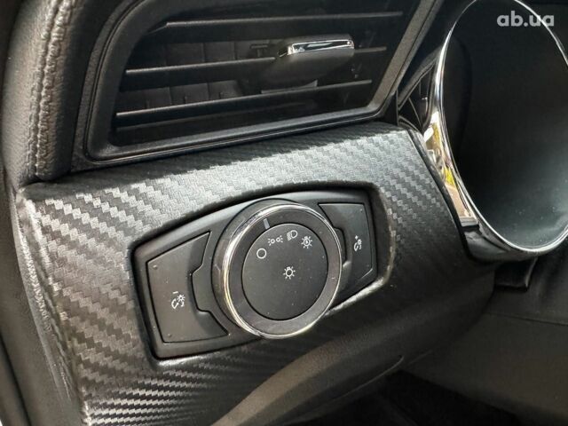 Серый Форд Мустанг, объемом двигателя 3.7 л и пробегом 126 тыс. км за 18440 $, фото 12 на Automoto.ua