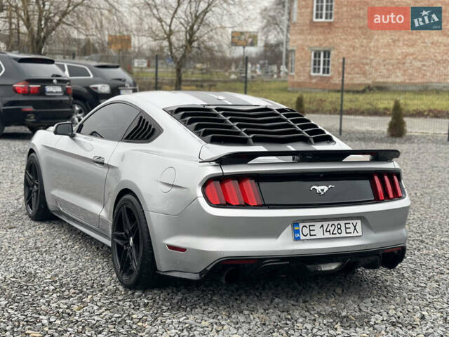 Серый Форд Мустанг, объемом двигателя 2.26 л и пробегом 80 тыс. км за 17500 $, фото 10 на Automoto.ua