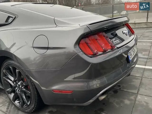 Серый Форд Мустанг, объемом двигателя 2.26 л и пробегом 162 тыс. км за 14999 $, фото 11 на Automoto.ua