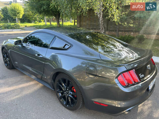 Серый Форд Мустанг, объемом двигателя 2.26 л и пробегом 162 тыс. км за 16750 $, фото 10 на Automoto.ua