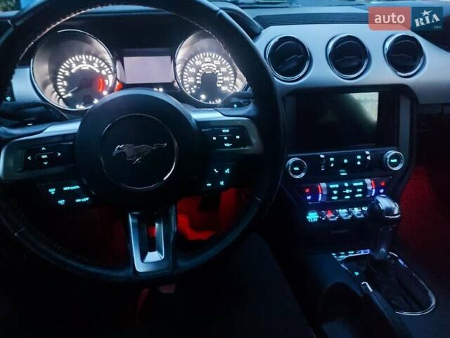 Сірий Форд Мустанг, об'ємом двигуна 2.3 л та пробігом 68 тис. км за 17500 $, фото 30 на Automoto.ua