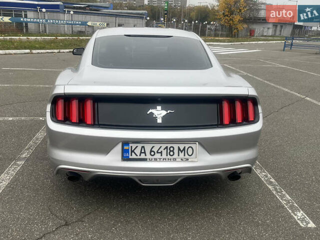 Сірий Форд Мустанг, об'ємом двигуна 3.72 л та пробігом 125 тис. км за 18500 $, фото 3 на Automoto.ua
