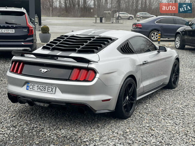 Серый Форд Мустанг, объемом двигателя 2.26 л и пробегом 80 тыс. км за 17500 $, фото 8 на Automoto.ua