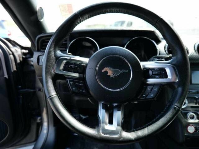 Сірий Форд Мустанг, об'ємом двигуна 3.7 л та пробігом 130 тис. км за 6700 $, фото 10 на Automoto.ua