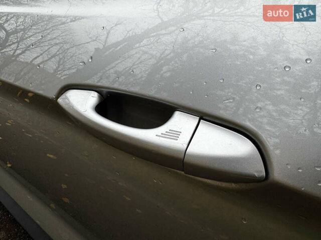 Серый Форд Мустанг, объемом двигателя 3.7 л и пробегом 126 тыс. км за 18440 $, фото 9 на Automoto.ua