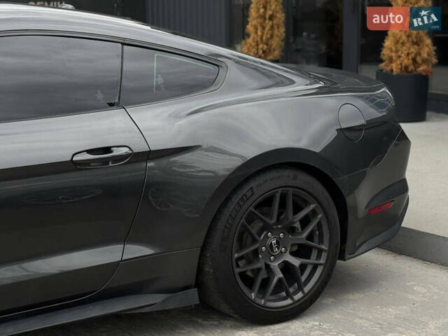 Форд Мустанг 2017 в Киеве на Automoto.ua Серый Форд Мустанг, объемом двигателя 2.26 л и пробегом 128 тыс. км за 15900 $, фото 7 на Automoto.ua