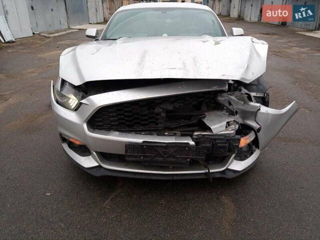Сірий Форд Мустанг, об'ємом двигуна 2.26 л та пробігом 138 тис. км за 10600 $, фото 10 на Automoto.ua