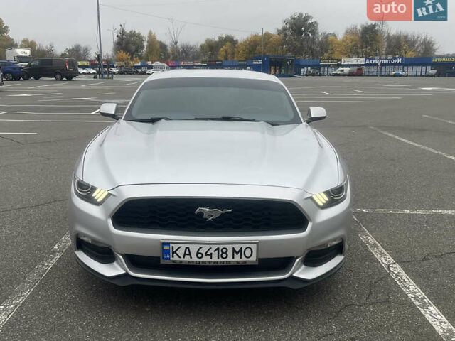 Сірий Форд Мустанг, об'ємом двигуна 3.72 л та пробігом 125 тис. км за 18500 $, фото 1 на Automoto.ua