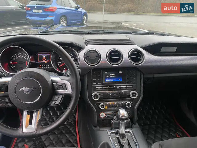 Серый Форд Мустанг, объемом двигателя 2.26 л и пробегом 162 тыс. км за 14999 $, фото 14 на Automoto.ua