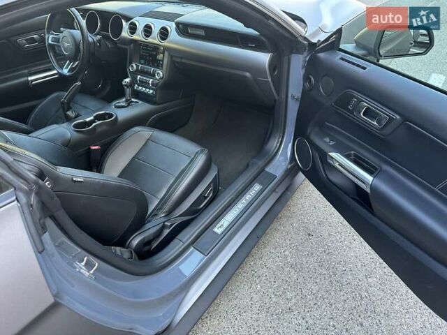 Серый Форд Мустанг, объемом двигателя 4.95 л и пробегом 67 тыс. км за 27600 $, фото 20 на Automoto.ua
