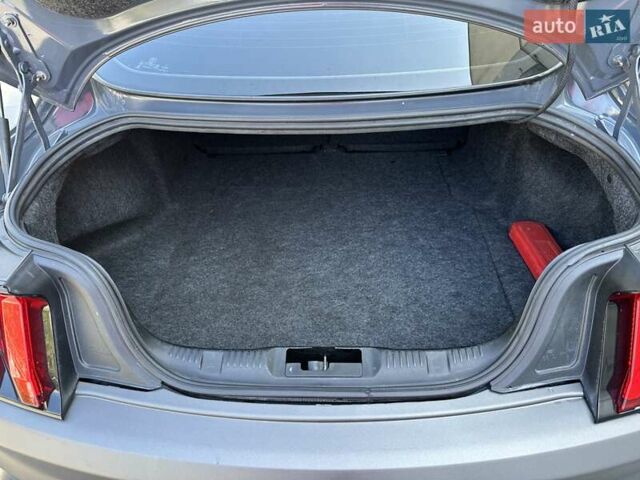 Серый Форд Мустанг, объемом двигателя 4.95 л и пробегом 67 тыс. км за 27600 $, фото 11 на Automoto.ua