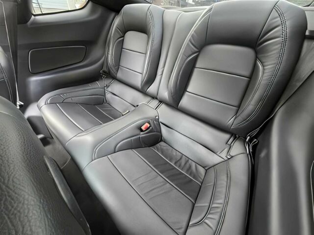 Серый Форд Мустанг, объемом двигателя 5 л и пробегом 46 тыс. км за 18900 $, фото 12 на Automoto.ua