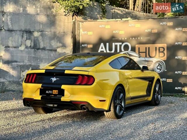 Серый Форд Мустанг, объемом двигателя 2.26 л и пробегом 107 тыс. км за 18000 $, фото 5 на Automoto.ua