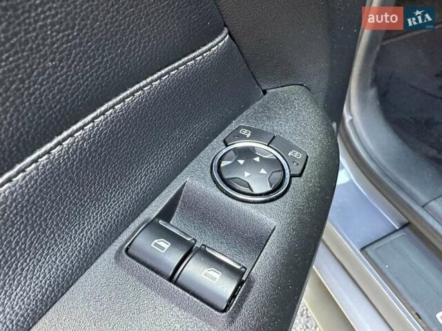 Серый Форд Мустанг, объемом двигателя 4.95 л и пробегом 67 тыс. км за 27600 $, фото 23 на Automoto.ua