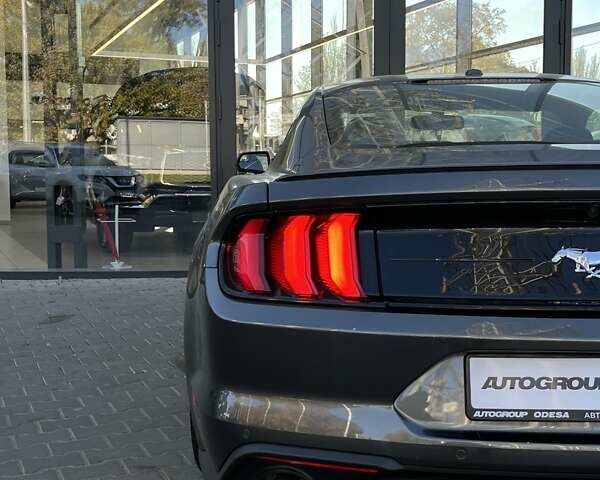 Серый Форд Мустанг, объемом двигателя 2.26 л и пробегом 27 тыс. км за 19100 $, фото 12 на Automoto.ua