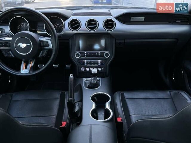 Серый Форд Мустанг, объемом двигателя 2.26 л и пробегом 27 тыс. км за 19100 $, фото 26 на Automoto.ua