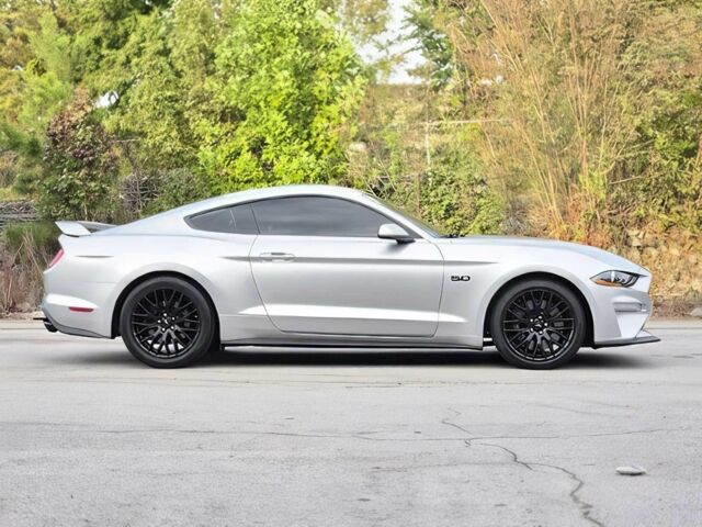 Серый Форд Мустанг, объемом двигателя 5 л и пробегом 46 тыс. км за 18900 $, фото 3 на Automoto.ua