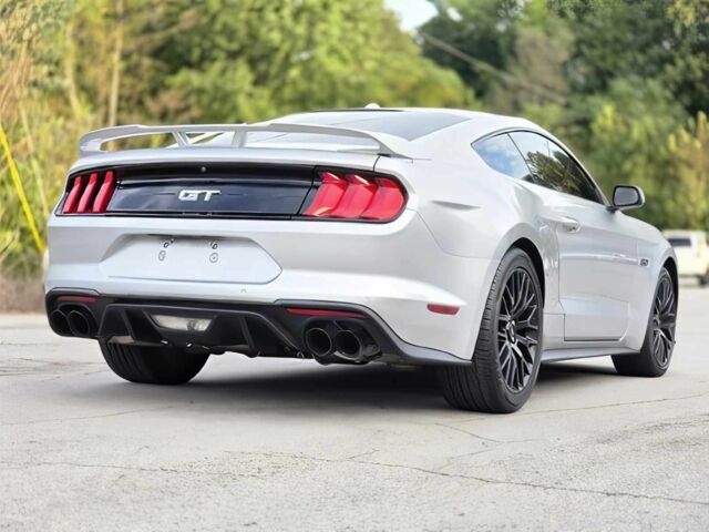 Серый Форд Мустанг, объемом двигателя 5 л и пробегом 46 тыс. км за 18900 $, фото 4 на Automoto.ua