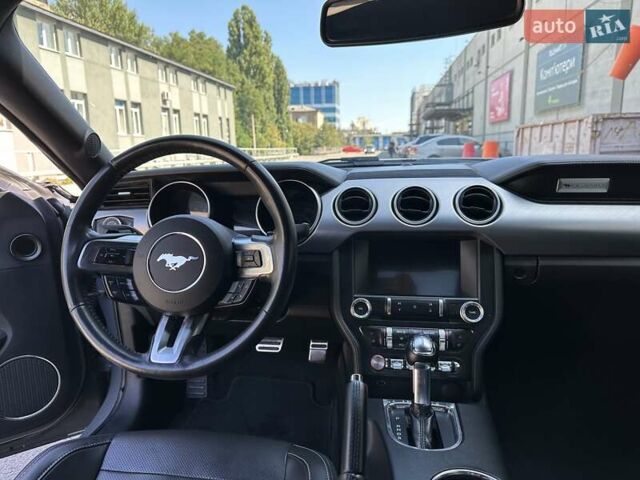 Серый Форд Мустанг, объемом двигателя 4.95 л и пробегом 67 тыс. км за 27600 $, фото 13 на Automoto.ua