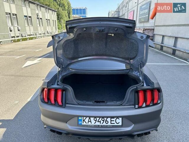 Серый Форд Мустанг, объемом двигателя 4.95 л и пробегом 67 тыс. км за 27600 $, фото 10 на Automoto.ua