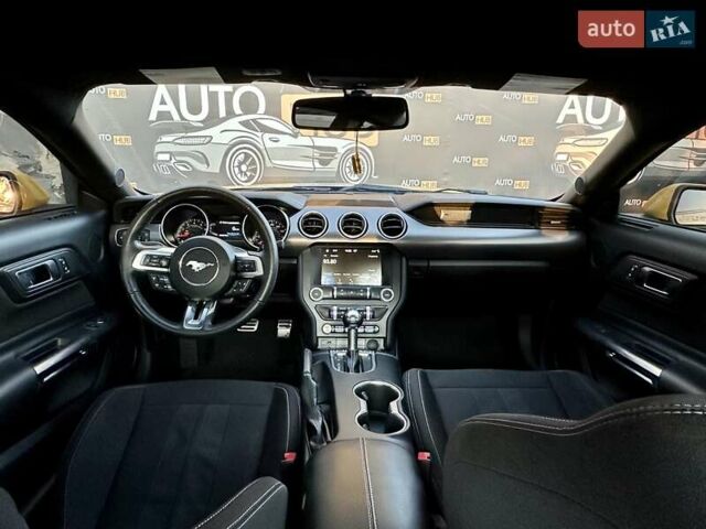 Серый Форд Мустанг, объемом двигателя 2.26 л и пробегом 107 тыс. км за 18000 $, фото 10 на Automoto.ua