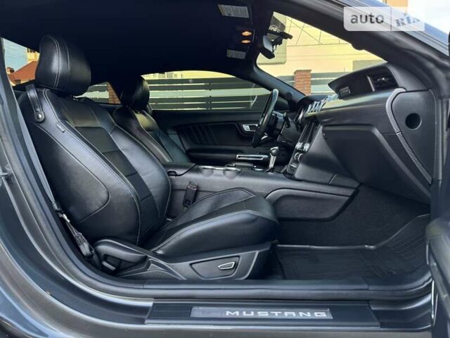 Серый Форд Мустанг, объемом двигателя 2.26 л и пробегом 27 тыс. км за 27200 $, фото 31 на Automoto.ua
