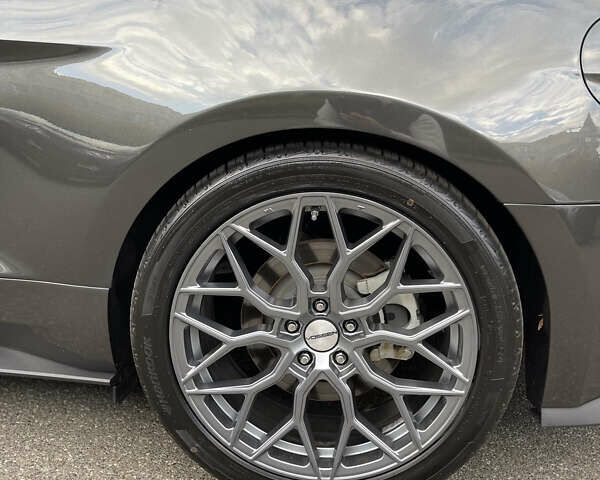 Сірий Форд Мустанг, об'ємом двигуна 4.95 л та пробігом 45 тис. км за 32000 $, фото 5 на Automoto.ua