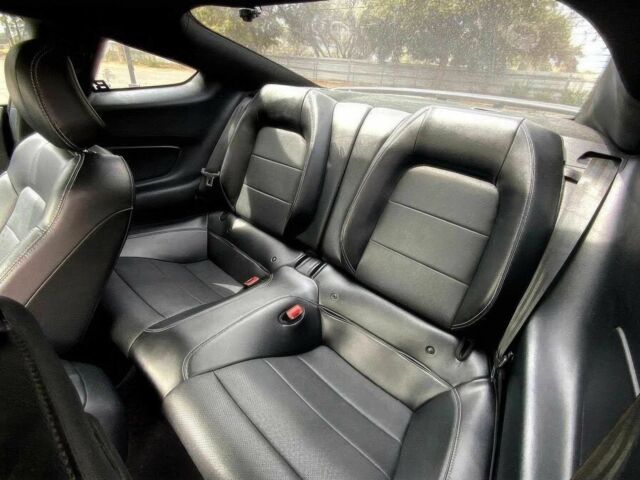 Серый Форд Мустанг, объемом двигателя 5 л и пробегом 44 тыс. км за 12500 $, фото 9 на Automoto.ua