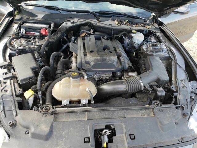 Сірий Форд Мустанг, об'ємом двигуна 2.3 л та пробігом 77 тис. км за 7500 $, фото 5 на Automoto.ua
