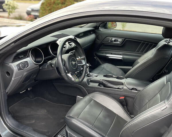 Сірий Форд Мустанг, об'ємом двигуна 4.95 л та пробігом 45 тис. км за 32000 $, фото 10 на Automoto.ua