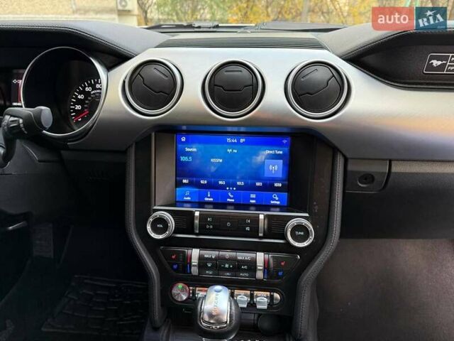 Серый Форд Мустанг, объемом двигателя 2.26 л и пробегом 85 тыс. км за 21500 $, фото 26 на Automoto.ua