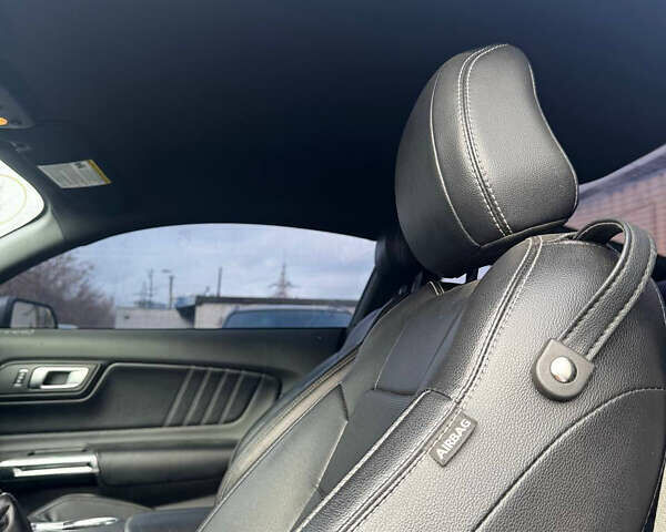 Серый Форд Мустанг, объемом двигателя 2.3 л и пробегом 69 тыс. км за 13800 $, фото 8 на Automoto.ua