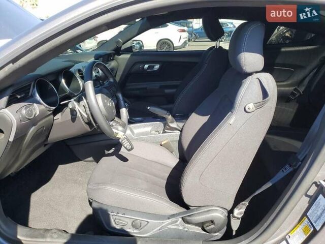 Серый Форд Мустанг, объемом двигателя 0 л и пробегом 30 тыс. км за 13600 $, фото 5 на Automoto.ua