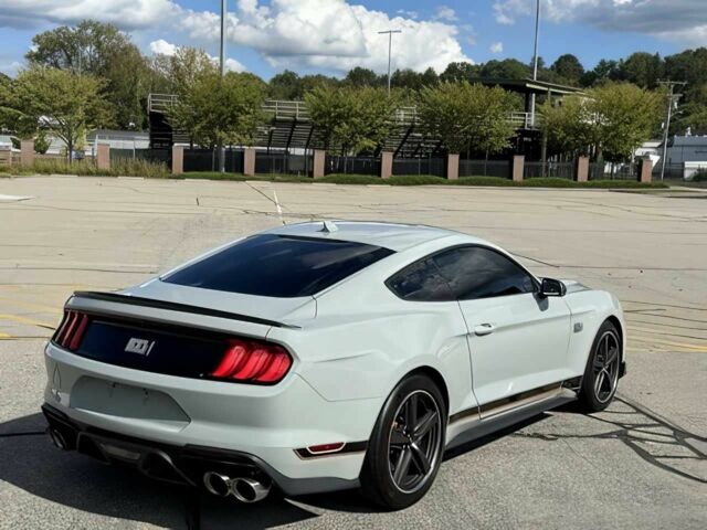 Серый Форд Мустанг, объемом двигателя 5 л и пробегом 23 тыс. км за 28000 $, фото 4 на Automoto.ua