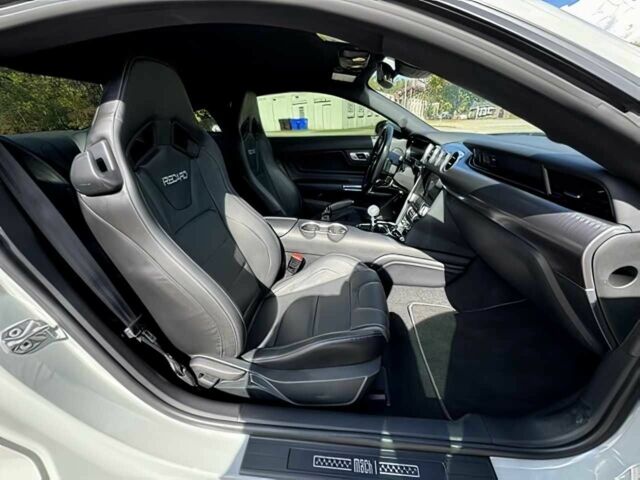 Серый Форд Мустанг, объемом двигателя 5 л и пробегом 23 тыс. км за 28000 $, фото 12 на Automoto.ua