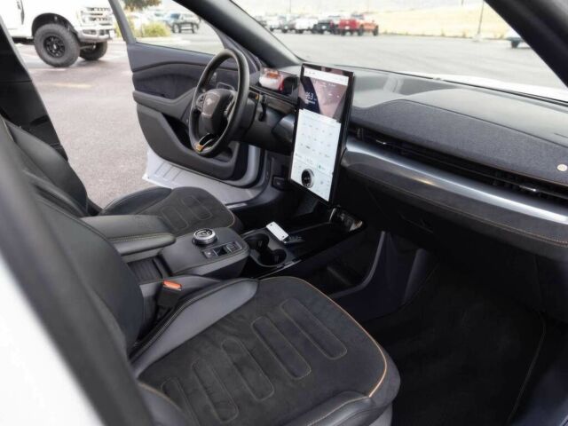 Сірий Форд Мустанг, об'ємом двигуна 0 л та пробігом 14 тис. км за 19000 $, фото 4 на Automoto.ua