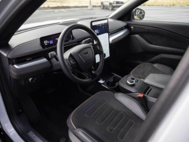 Сірий Форд Мустанг, об'ємом двигуна 0 л та пробігом 14 тис. км за 19000 $, фото 8 на Automoto.ua