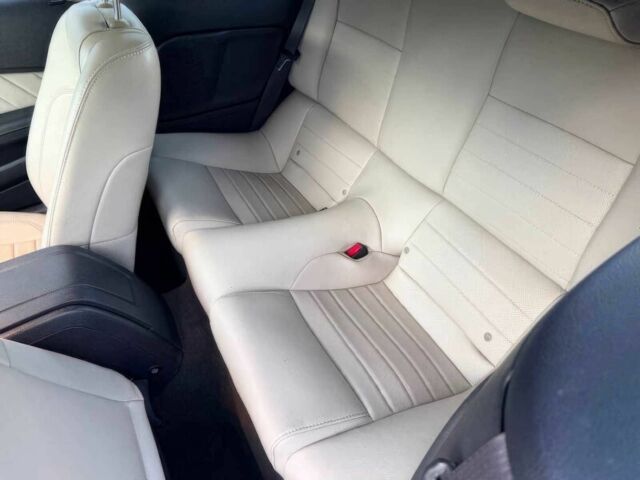 Синий Форд Мустанг, объемом двигателя 3.7 л и пробегом 85 тыс. км за 5300 $, фото 9 на Automoto.ua