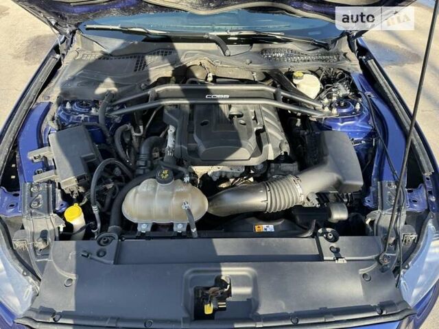 Синий Форд Мустанг, объемом двигателя 2.26 л и пробегом 45 тыс. км за 21800 $, фото 19 на Automoto.ua