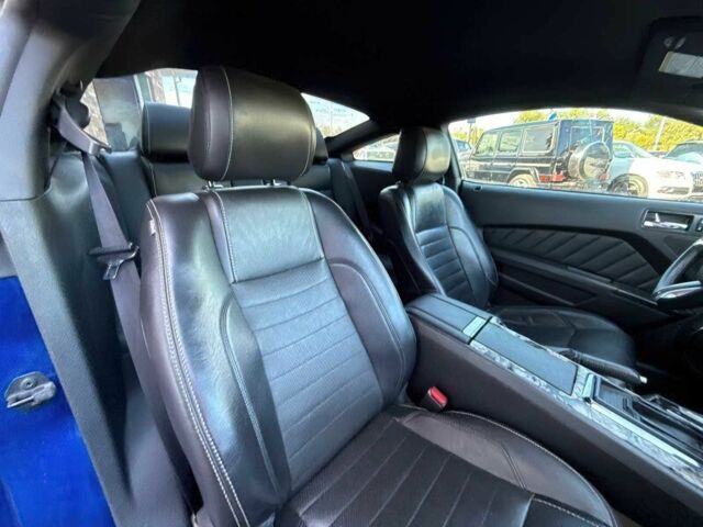 Форд Мустанг 2014 в Кривом Роге на Automoto.ua Синий Форд Мустанг, объемом двигателя 5 л и пробегом 88 тыс. км за 6200 $, фото 9 на Automoto.ua