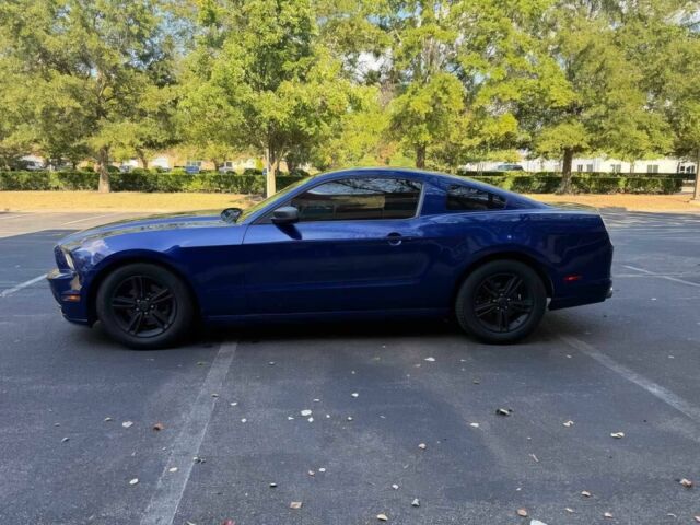 Синій Форд Мустанг, об'ємом двигуна 3.7 л та пробігом 89 тис. км за 2900 $, фото 3 на Automoto.ua