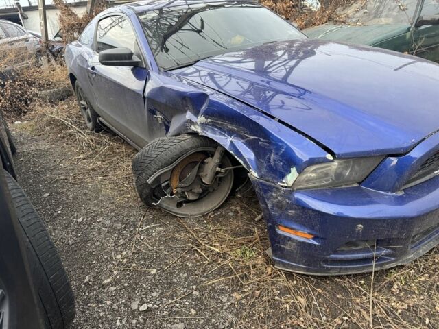 Синій Форд Мустанг, об'ємом двигуна 3.7 л та пробігом 50 тис. км за 5000 $, фото 3 на Automoto.ua