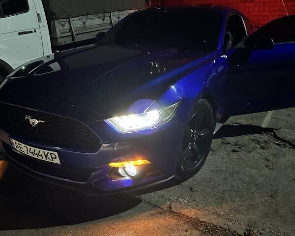 Синий Форд Мустанг, объемом двигателя 2.26 л и пробегом 115 тыс. км за 13000 $, фото 2 на Automoto.ua