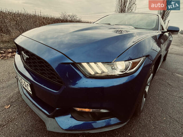 Синий Форд Мустанг, объемом двигателя 2.3 л и пробегом 128 тыс. км за 15800 $, фото 15 на Automoto.ua