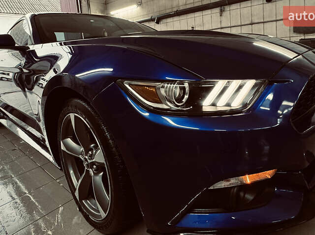 Синий Форд Мустанг, объемом двигателя 2.3 л и пробегом 128 тыс. км за 15800 $, фото 22 на Automoto.ua