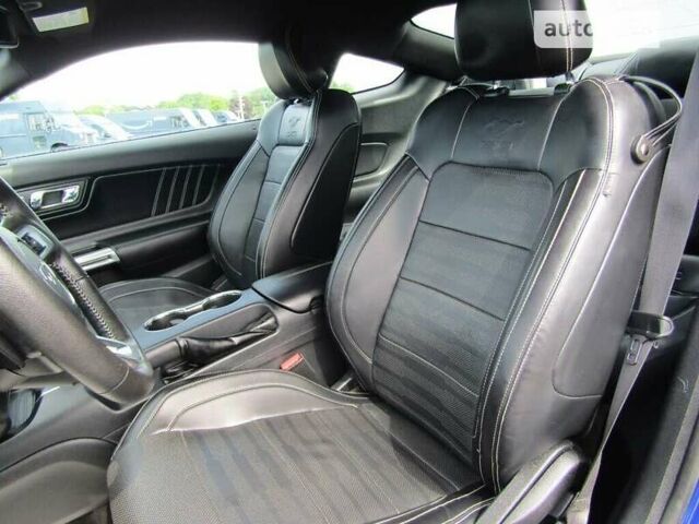 Синий Форд Мустанг, объемом двигателя 2.26 л и пробегом 42 тыс. км за 3000 $, фото 5 на Automoto.ua