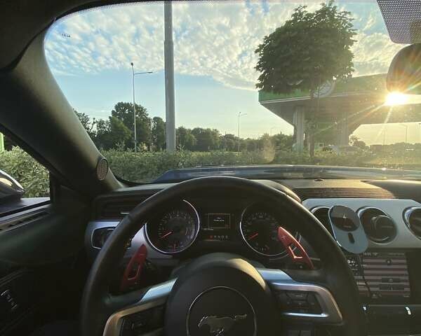 Синий Форд Мустанг, объемом двигателя 2.26 л и пробегом 91 тыс. км за 16000 $, фото 4 на Automoto.ua