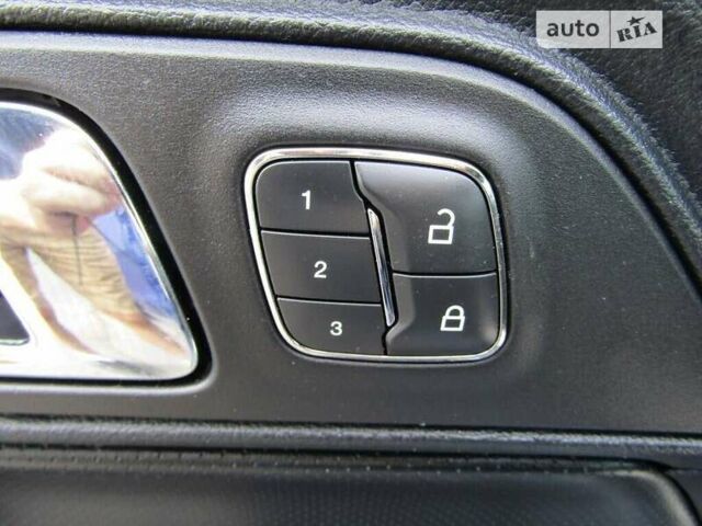 Синий Форд Мустанг, объемом двигателя 2.26 л и пробегом 42 тыс. км за 3000 $, фото 19 на Automoto.ua